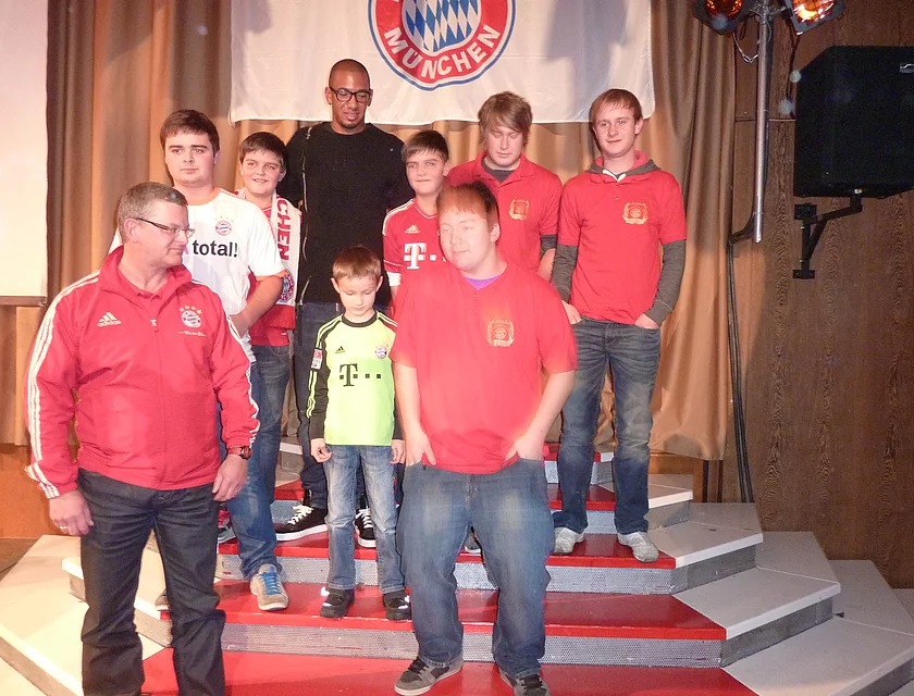 FCB Boateng Besuch — Foto