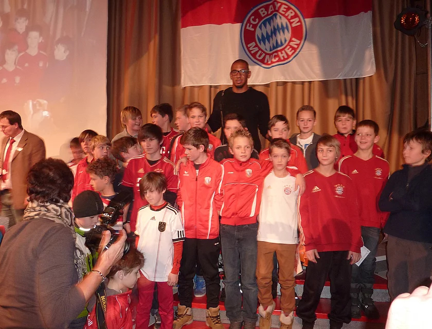 FCB Boateng Besuch — Foto