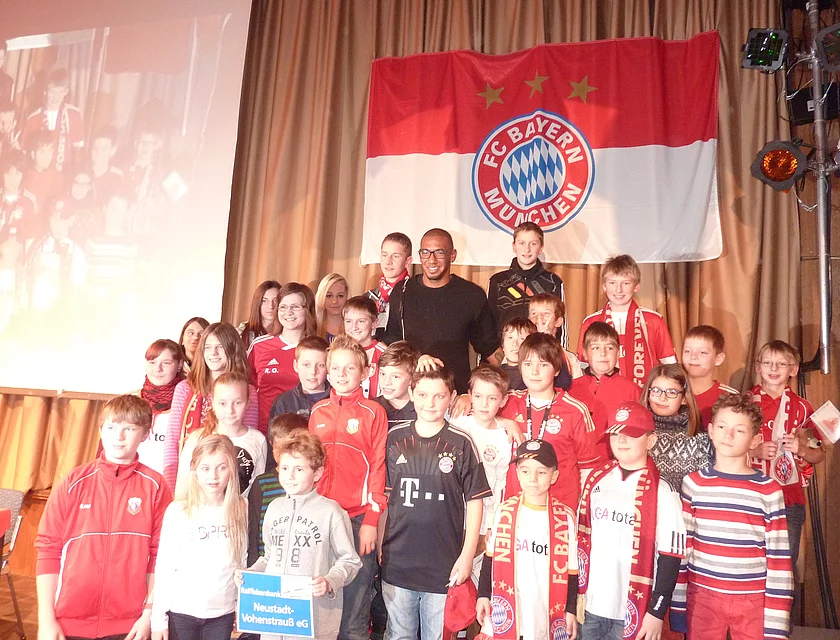 FCB Boateng Besuch — Foto