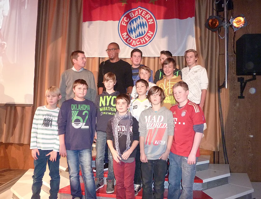 FCB Boateng Besuch — Foto