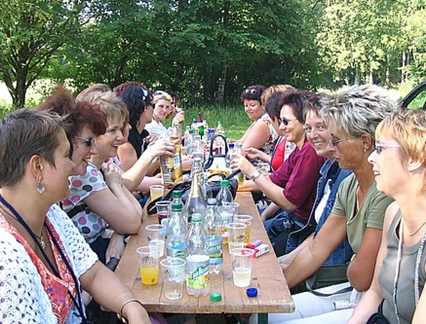Frauenwanderung — Foto