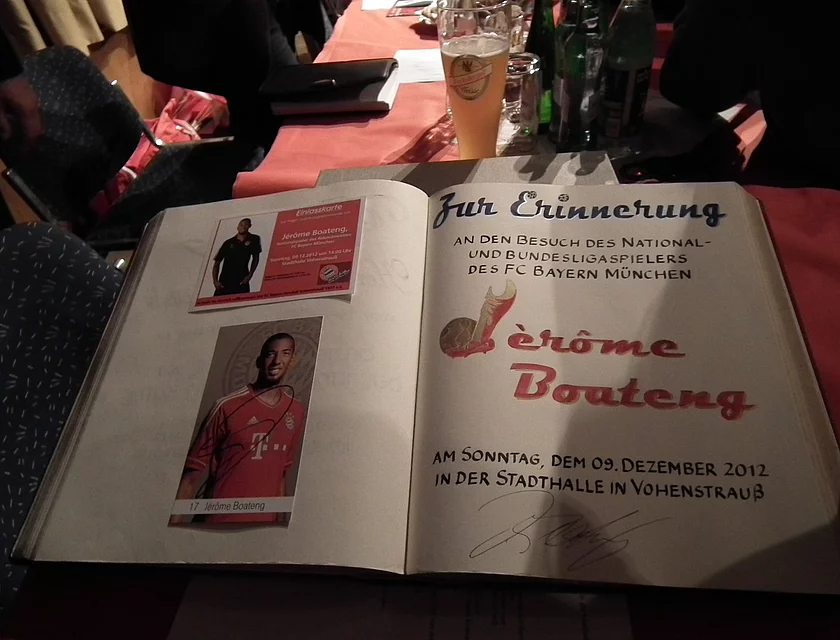 FCB Boateng Besuch — Foto