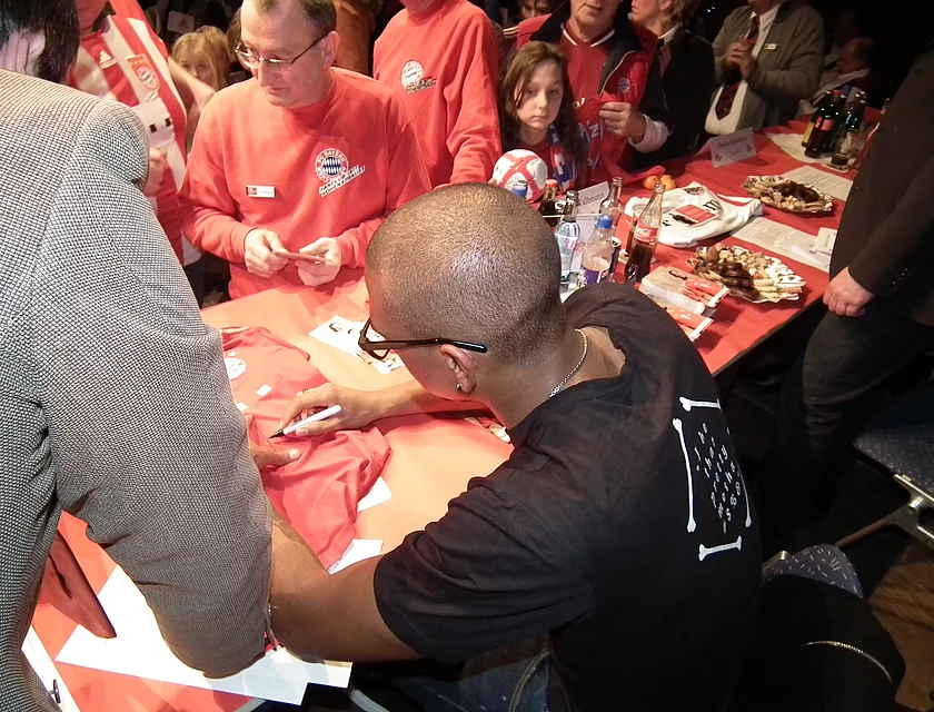 FCB Boateng Besuch — Foto