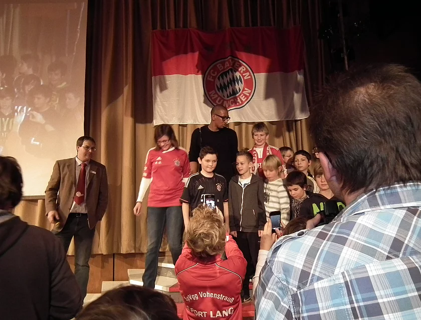 FCB Boateng Besuch — Foto