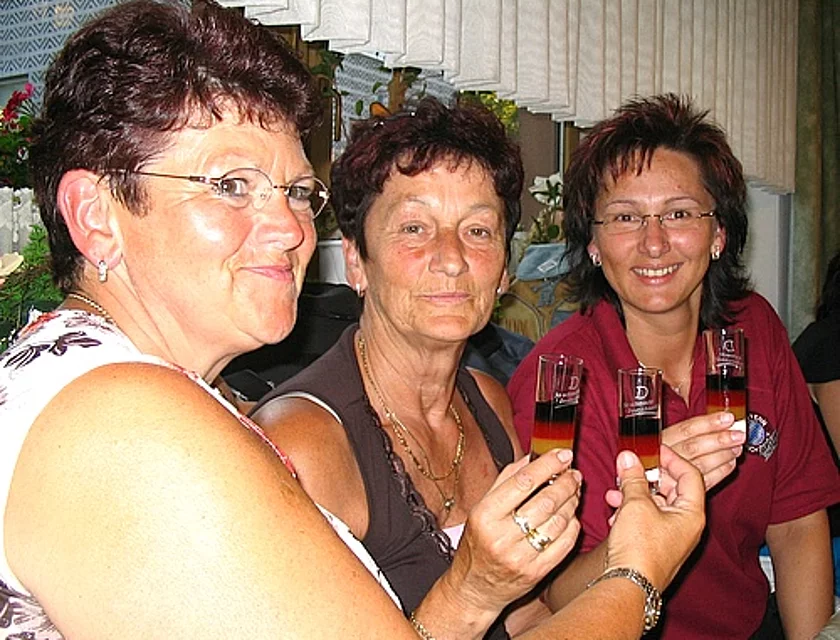 Frauenwanderung — Foto