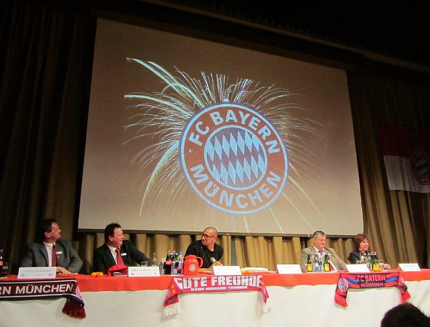 FCB Boateng Besuch — Foto
