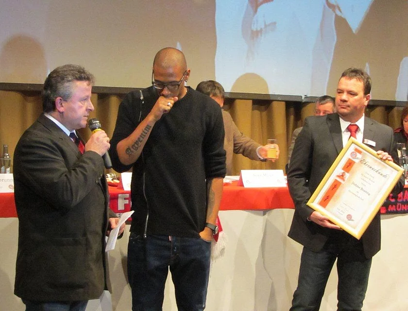FCB Boateng Besuch — Foto