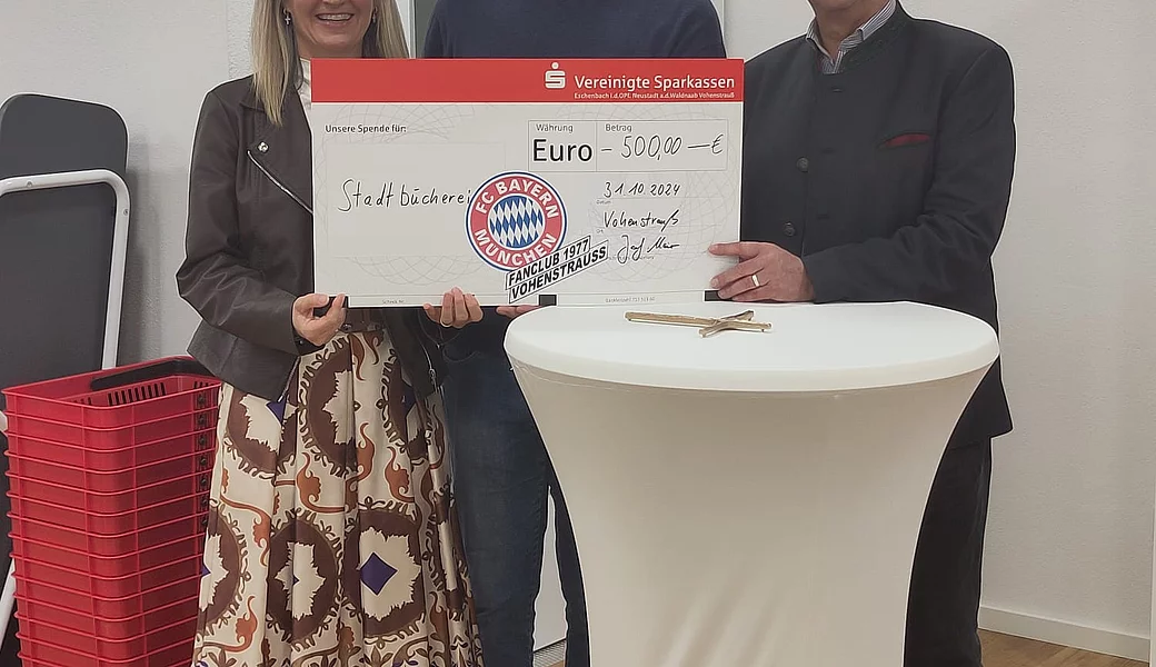 Vorschau: Spendenuebergabe Stadtbuecherei