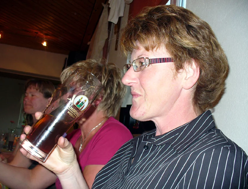 Frauenwanderung — Foto
