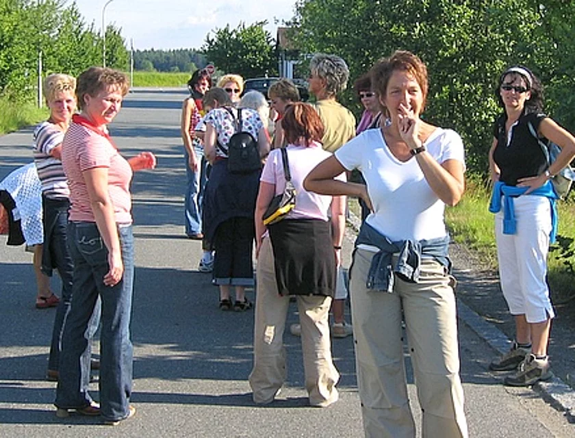 Frauenwanderung — Foto
