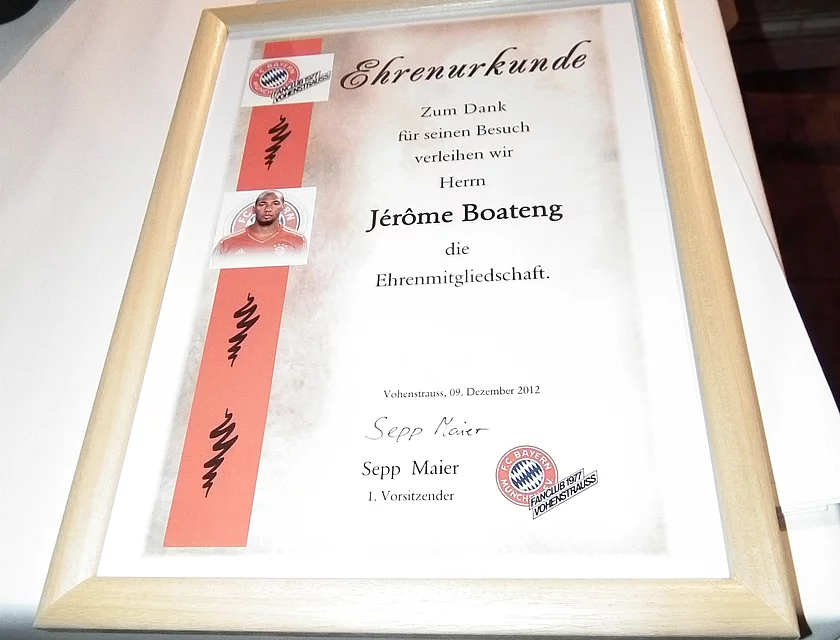 FCB Boateng Besuch — Foto