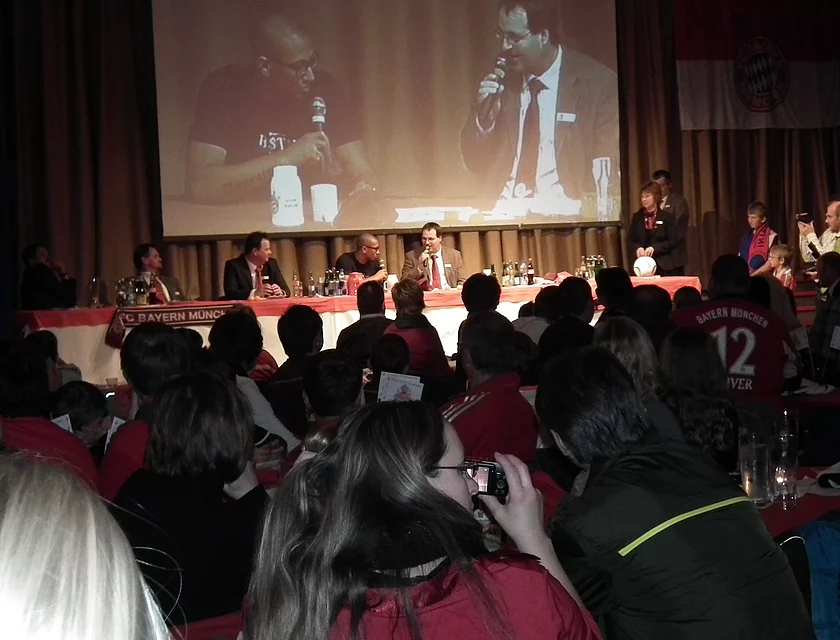 FCB Boateng Besuch — Foto