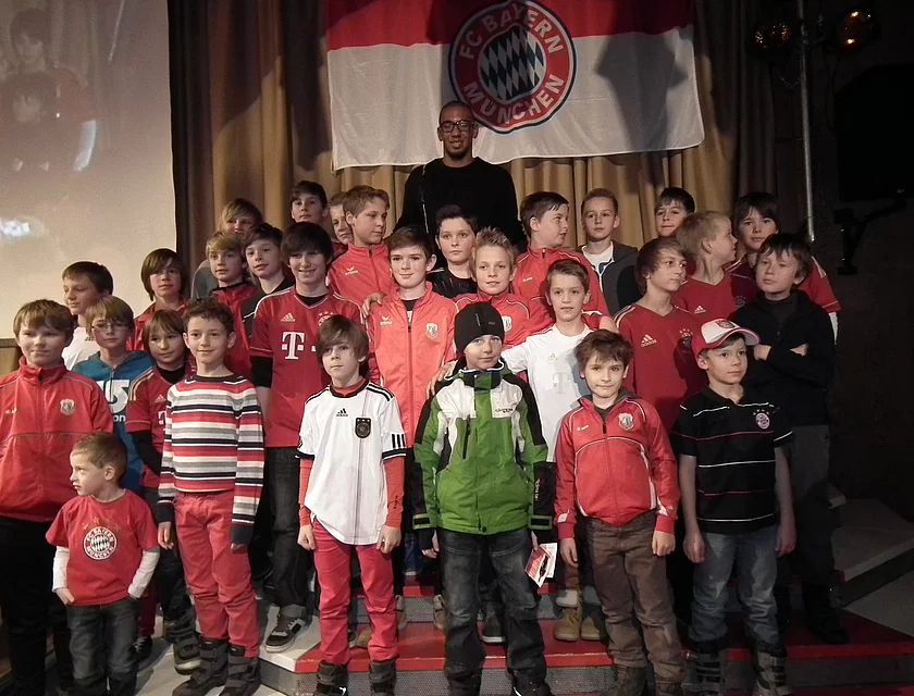 FCB Boateng Besuch — Foto