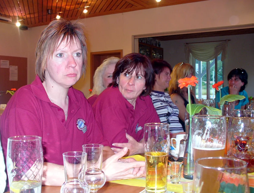 Frauenwanderung — Foto